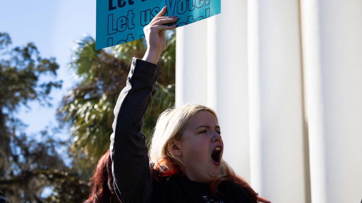 Florida justices okay an abortion amendment and trigger a six-week ban - Vimarsana News