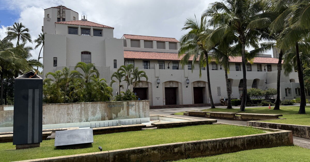 Oahu voters face 20 charter amendment questions on ballot