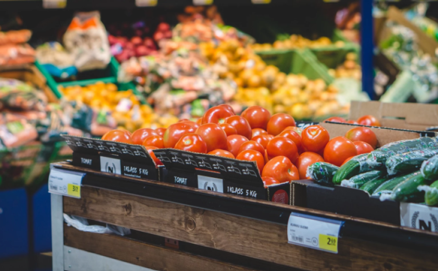 West side leaders hope to bring a grocery store to West Boulevard.