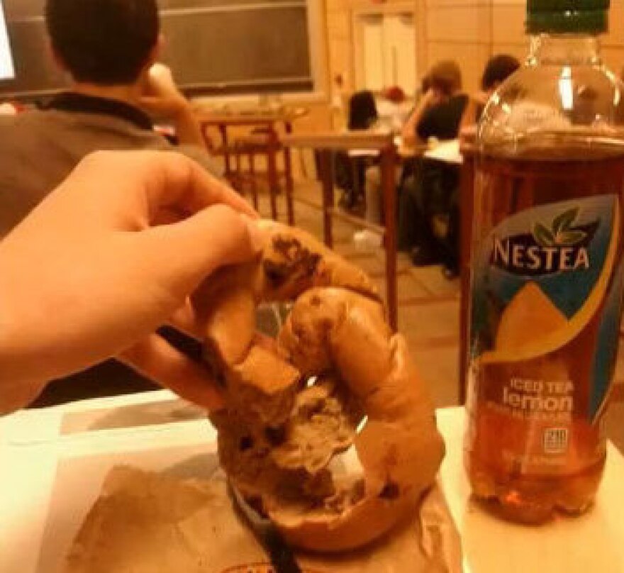 Mobius-sliced bagel