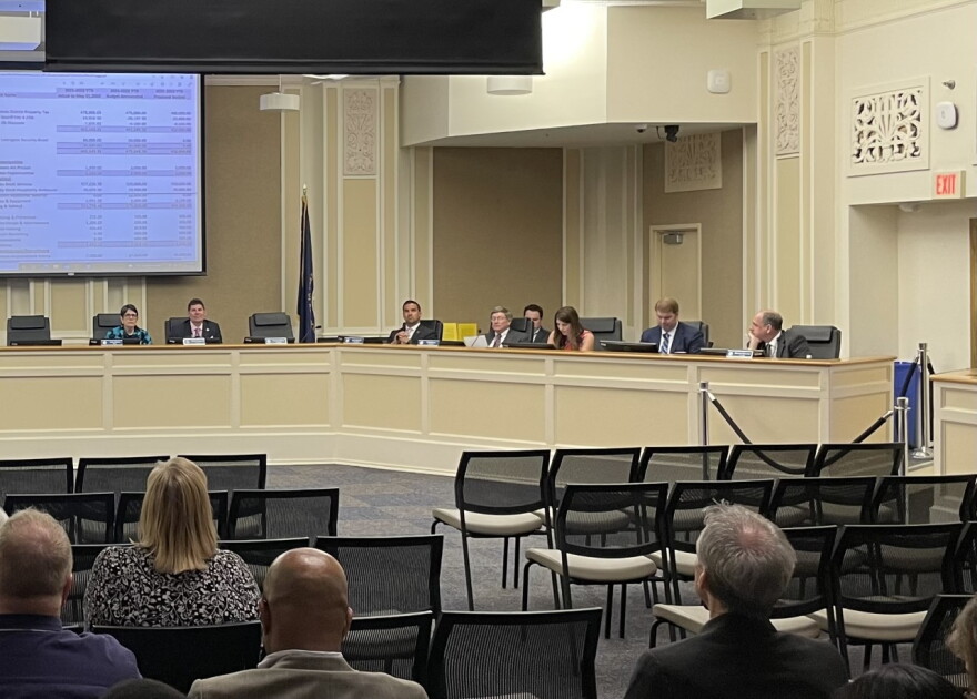 Far left in the picture-Mayor Linda Gorton---Far Right in the picture-Richard Moloney
