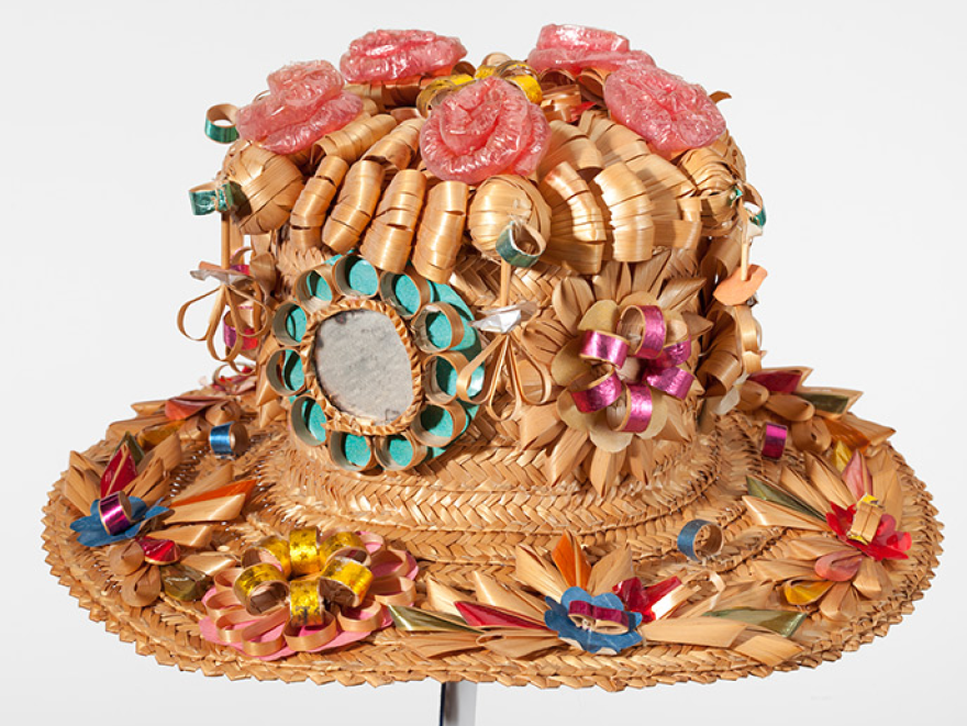 Straw curls hat