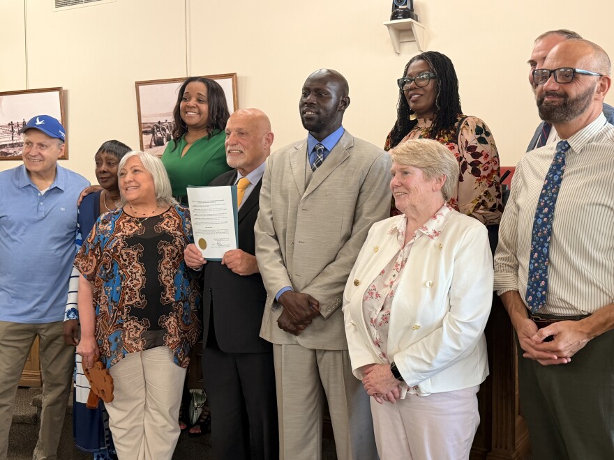 The Syracuse Common Council approved a resolution recognizing May 15-June 15 as Tourette syndrome awareness month.