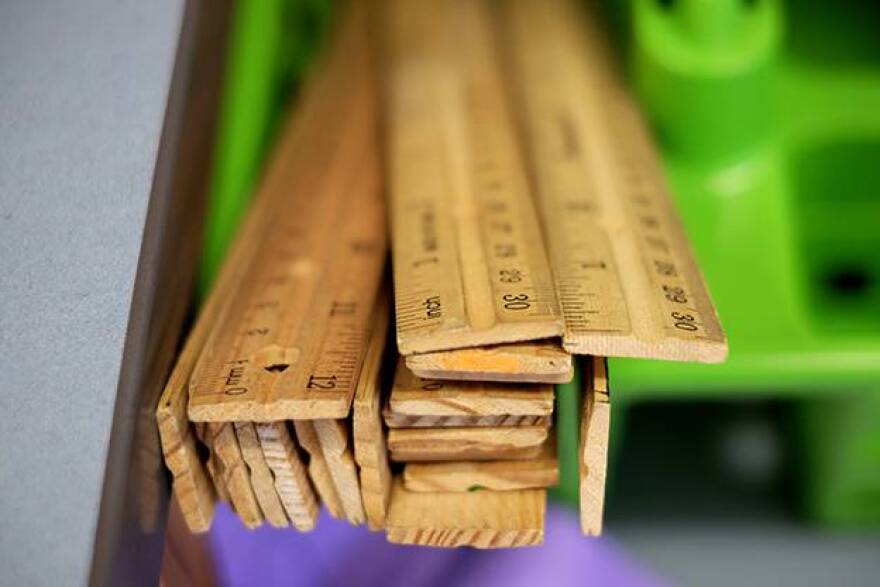 In a new report, Indiana University researchers recommend that Indianaâ€™s teacher evaluation law be changed. They want it to focus on new teachers, separate teacher pay from evaluations and include measures that consider the number of students living in poverty.