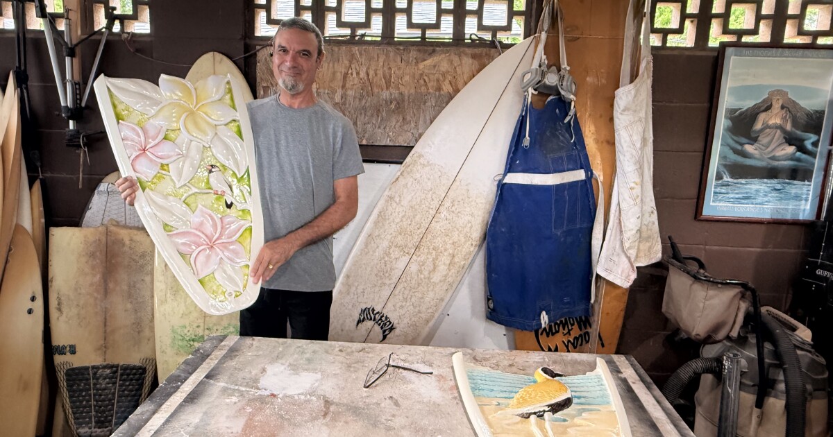Oʻahu artist breathes new life into trashed surfboards Oʻahu artist breathes new life into trashed surfboards