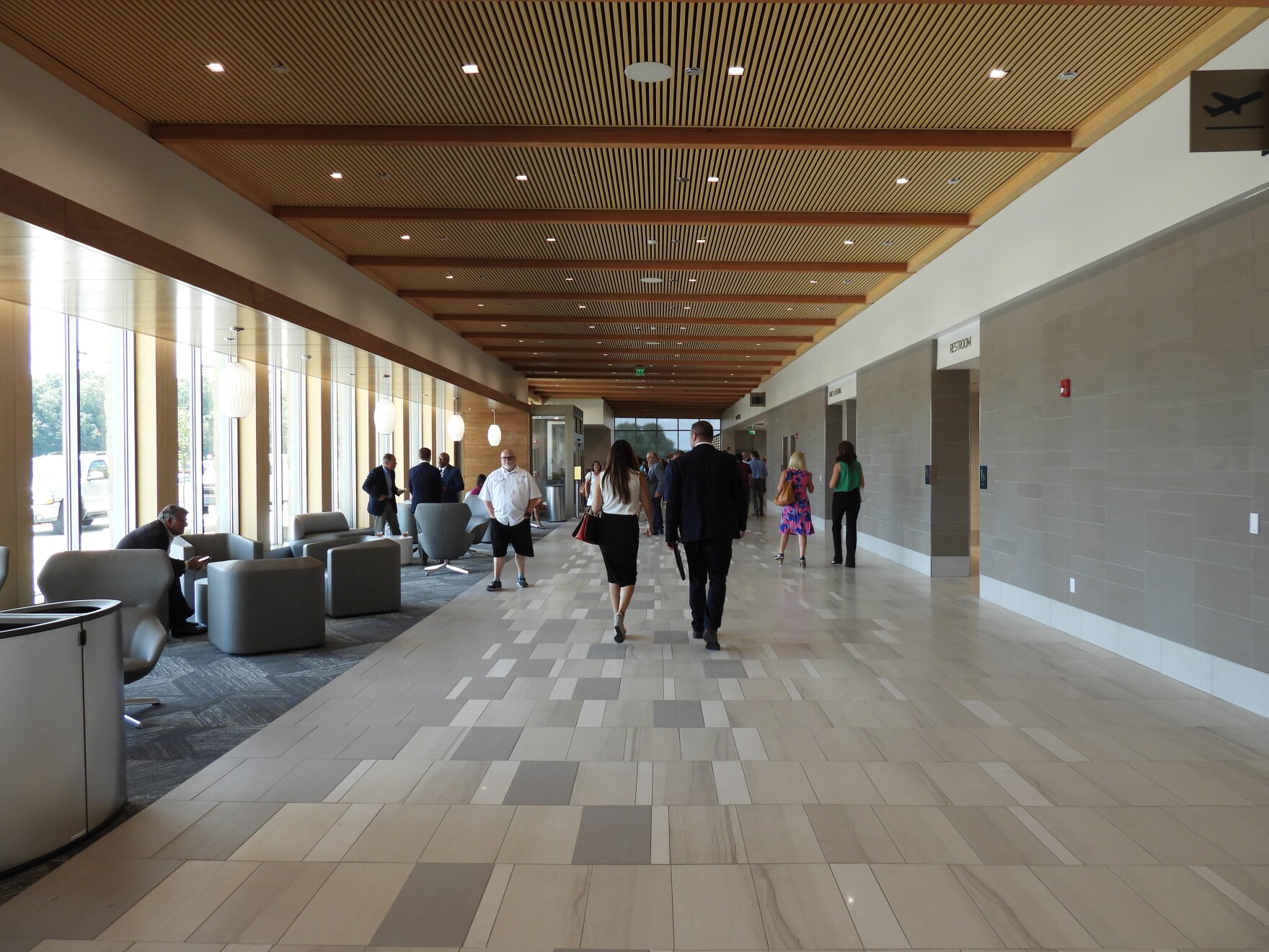 Paducah cuts ribbon on new terminal a decade in the making at Barkley