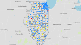 Staff vaccination rates at Illinois long-term care facilities. Blue >75%, Yellow 50%-75%, Orange 25%-50%, Red <25%