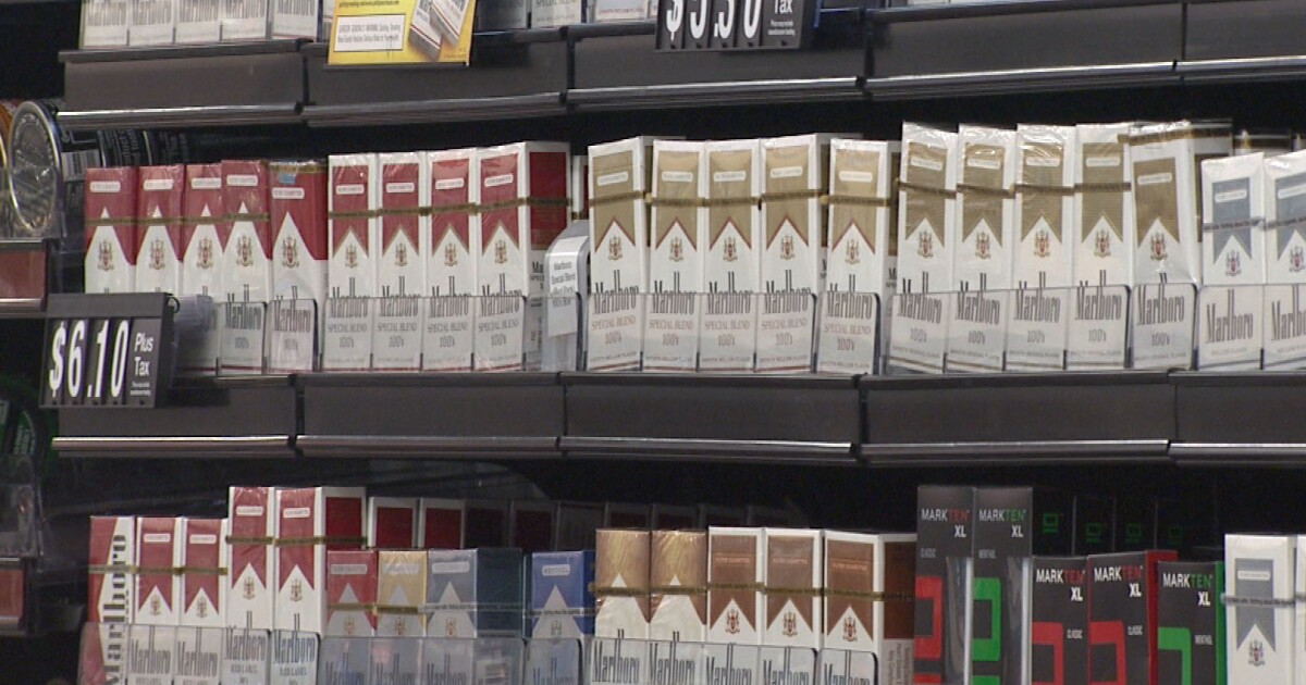 Quit Smoking Inhaler 3,094 Duty Free Shopping Asian Stock Photos, High-Res Pictures, And Images - Get Australia Price List