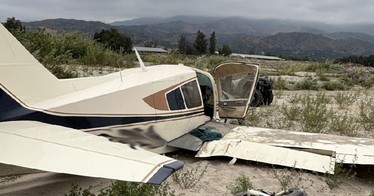 Plane crashes in Ventura County