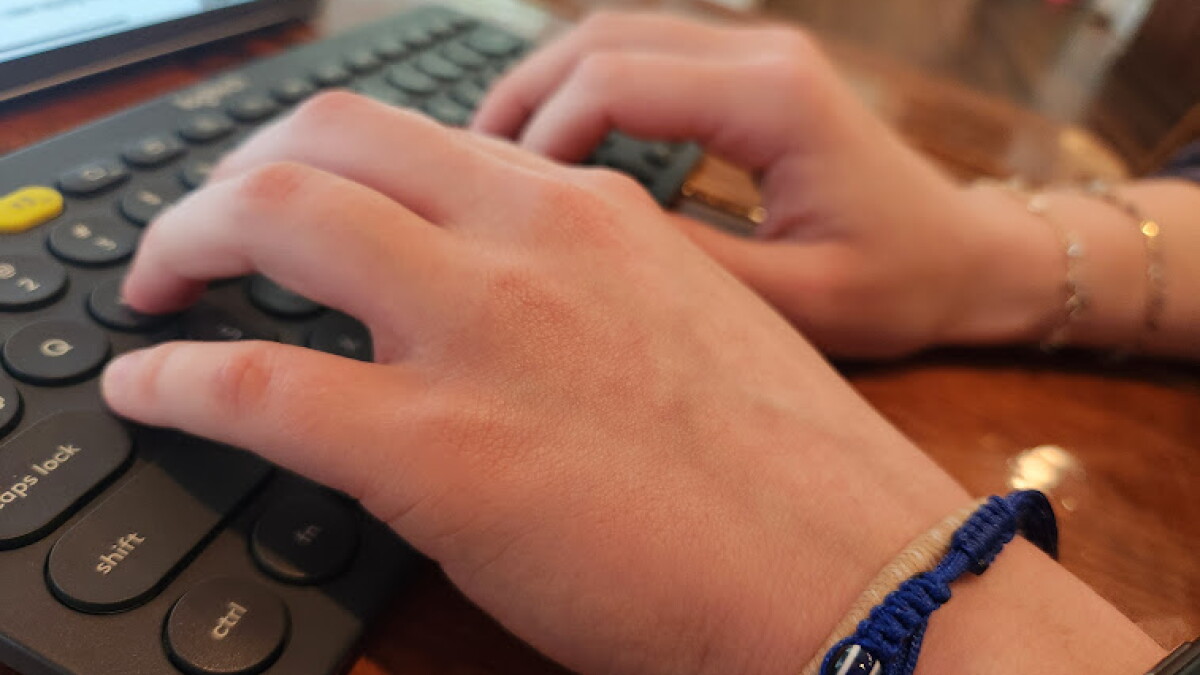 How to protect yourself against sextortion crimes - Vimarsana News