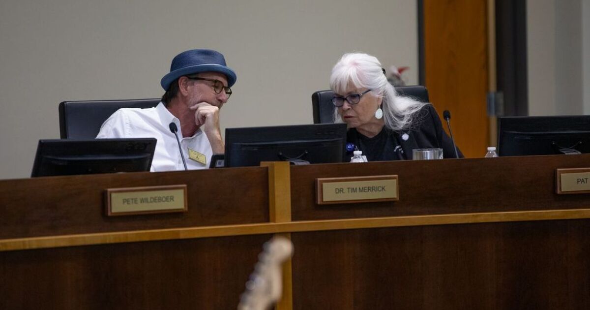 NHCS board committee advances policy changes on public records, ethics, and academic contracts