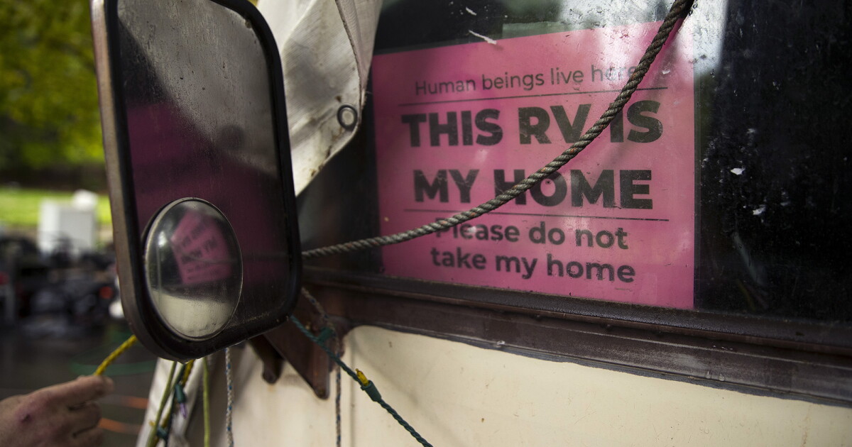 Extra-wide RVs could be outlawed on Seattle's residential streets next summer