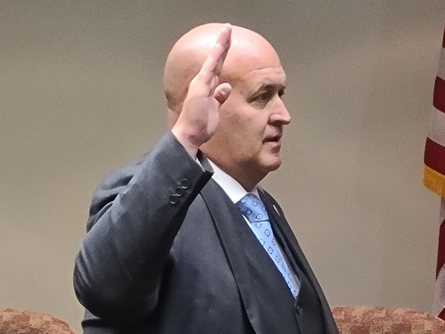 Roanoke Police Chief Scott Booth taking oath