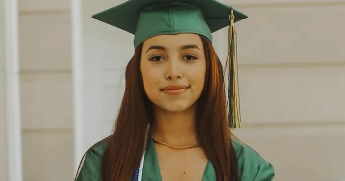 Pustillo Allison Bustillo-Chinchilla, 20, held in ICE custody for 6 months ...