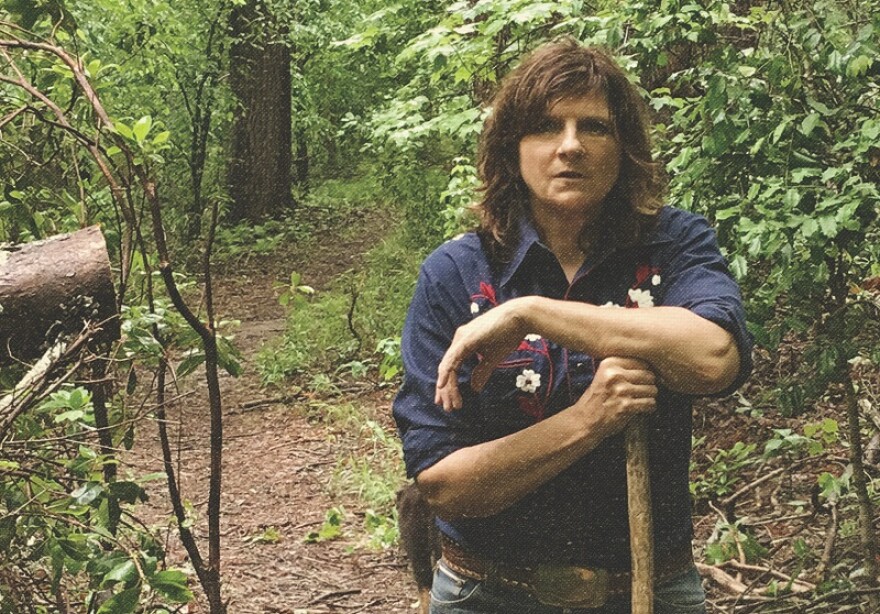 AmyRay_Holler_Promo800.jpg