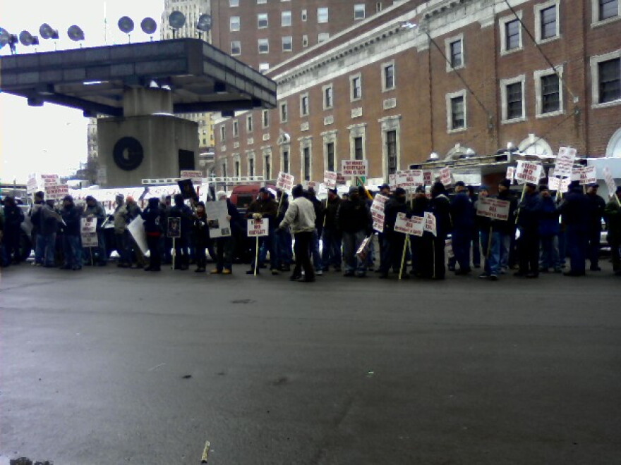 Buffalo Police & Firefighters protest the Mayor on Franklin Street