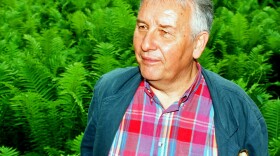 A new album of choral<em> </em>music by the late Polish composer Henryk Gorecki creates a calm and welcoming space.