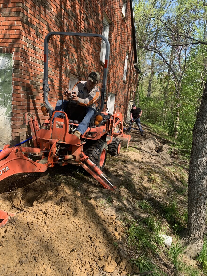diggingditch_onmountain.jpg