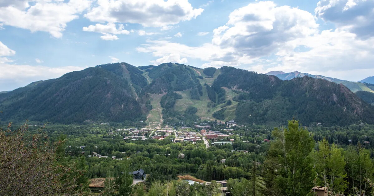 Aspen locals look for new ways to preserve local businesses
