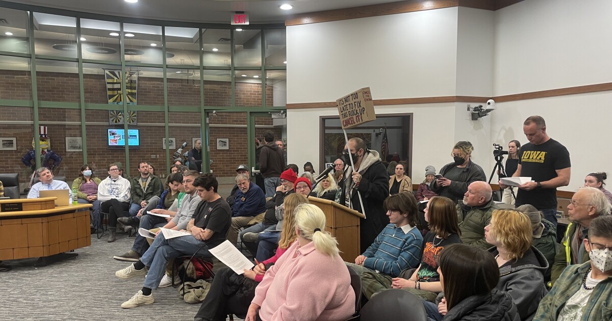 Coralville considers taking down license plate readers following warning from Iowa attorney general