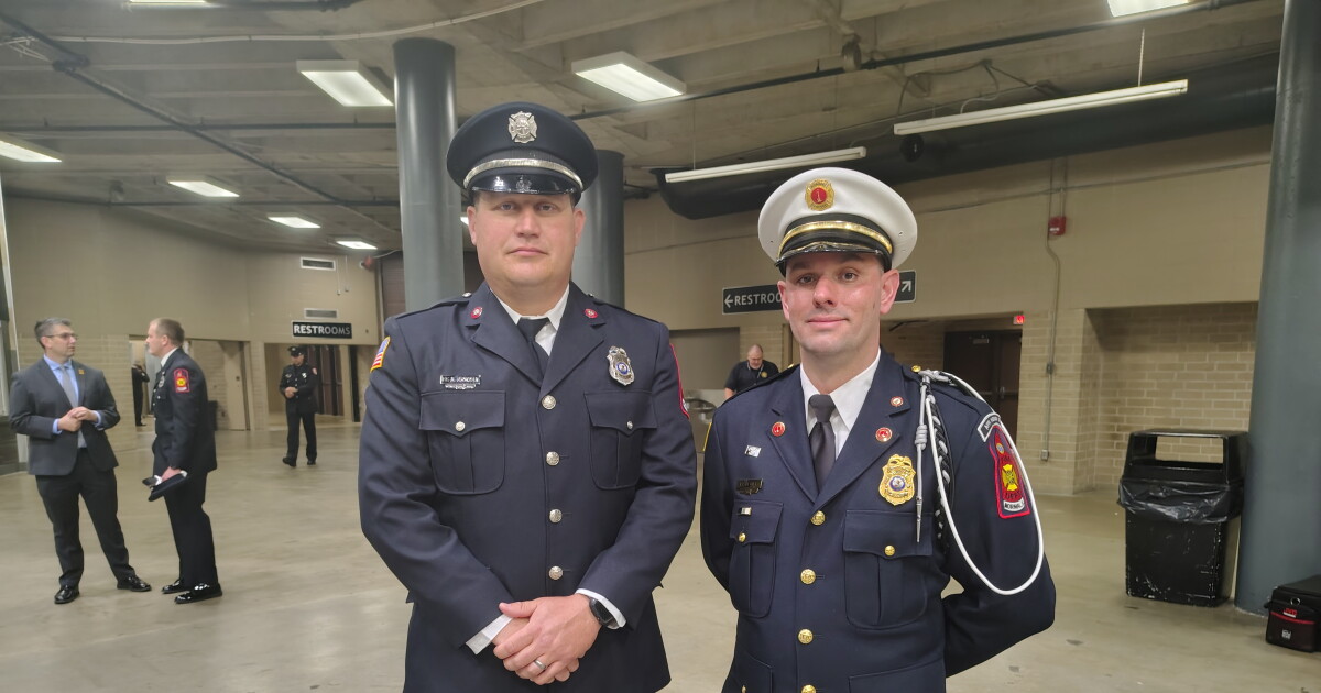 Two Normal firefighters receive state's Medal of Valor for pulling ...