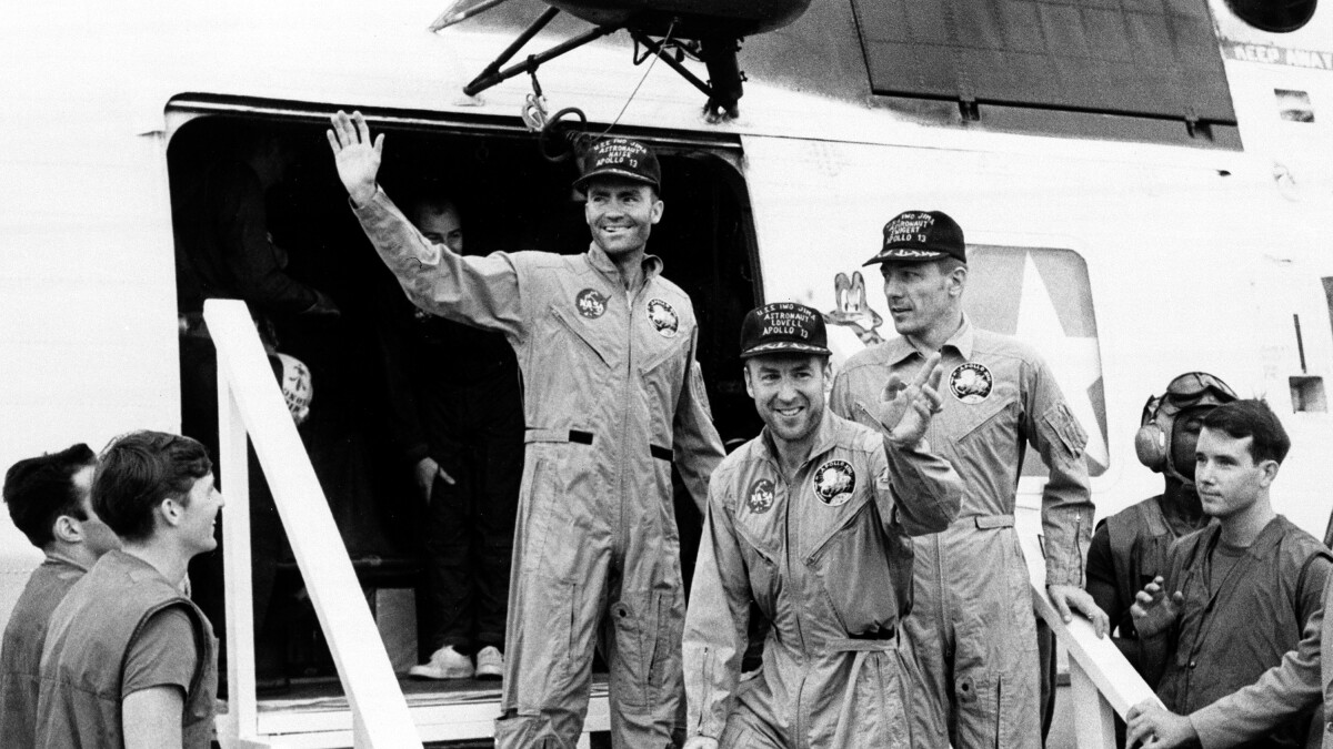 Apollo 13 astronaut to visit Oklahoma City for book signing, Q&A session - Vimarsana News