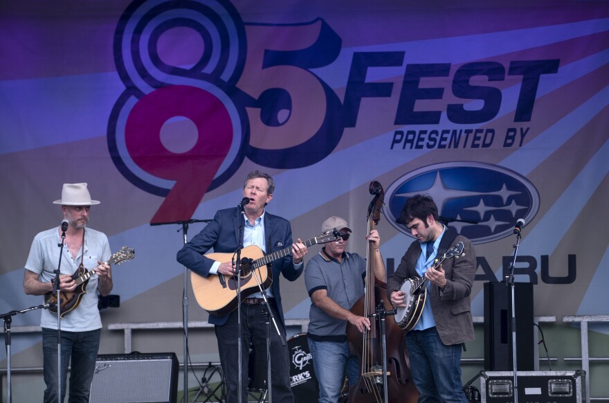 053119_895fest_robbie_fulks_2.jpg