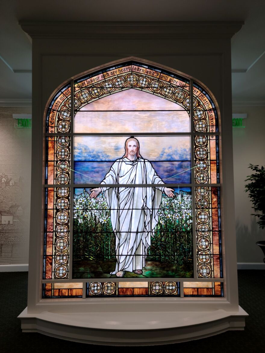 "Come Unto Me" is illuminated by 5,400 LED lights.