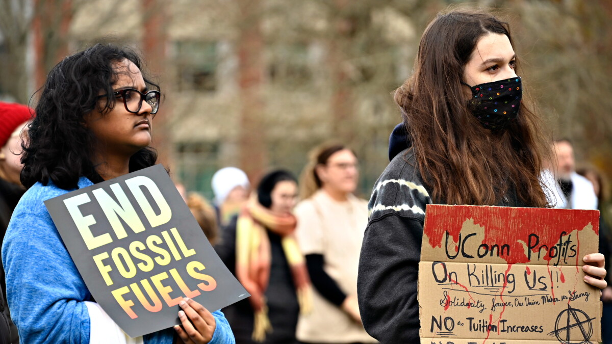 UConn students vow to hold more protests if school doesn't specify carbon neutral steps - Vimarsana News