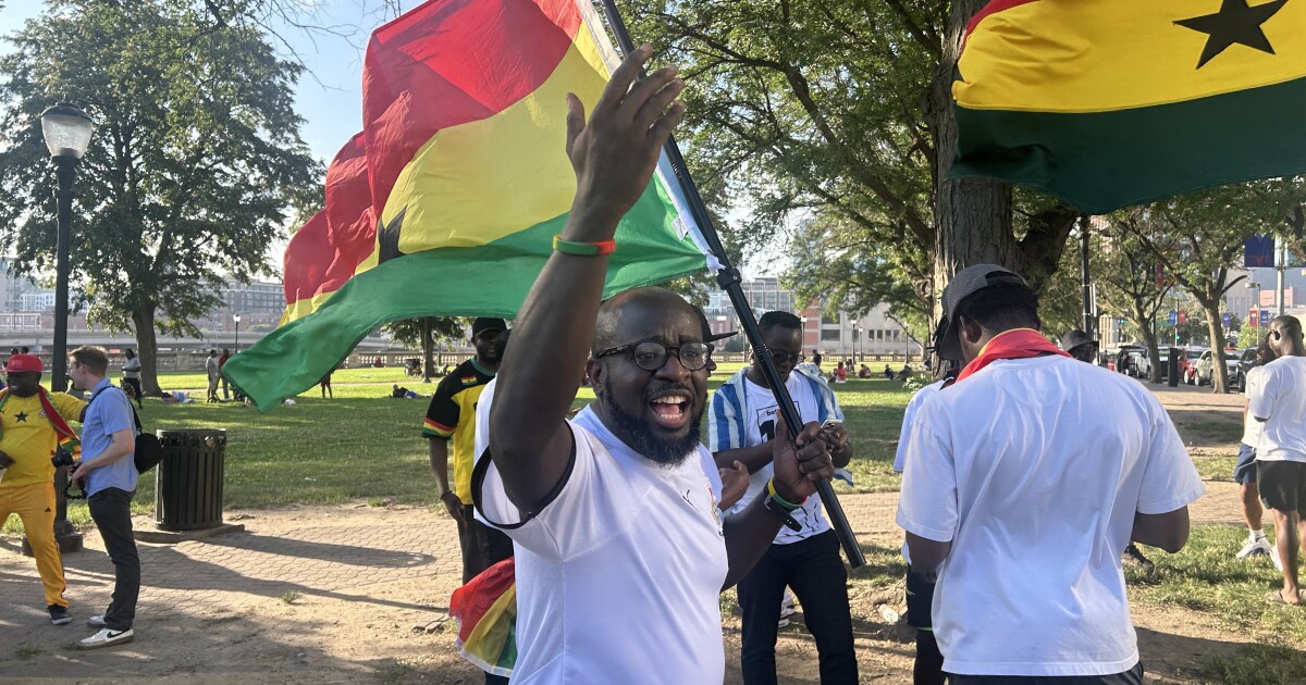 Kansas City floods with yellow World Cup jerseys as Ghana and Colombia meet at Arrowhead | KCUR
