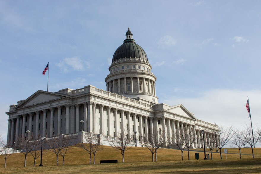 Photo of the Utah state capitol building.