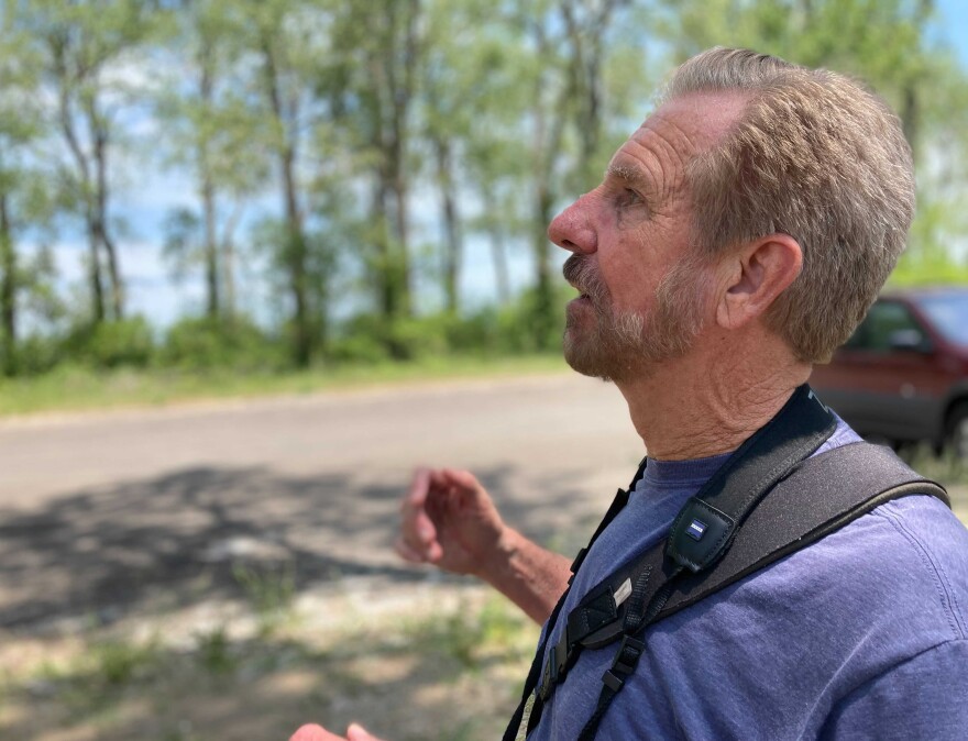 Kenn Kaufman is the author of the Kaufman series of field guides.