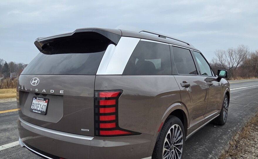 2026 Hyundai Palisade Hybrid Calligraphy AWD right rear