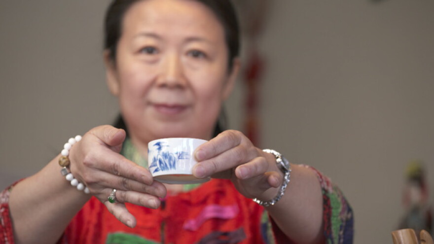 AZ ILL 715 china tea spot