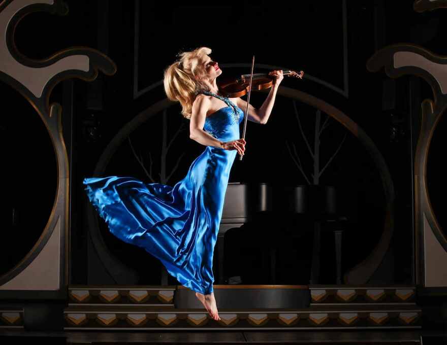 Virtuoso violinist Janice Martin