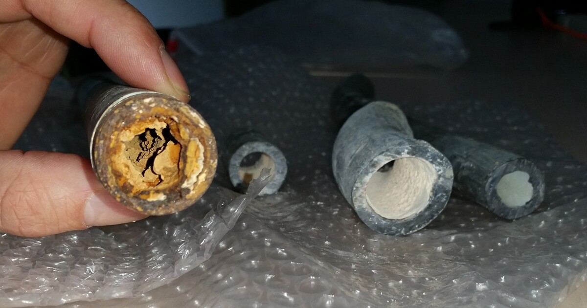 Here's what drinking water pipes look like with and without corrosion
