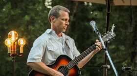 Jeff Kloetzel performs at a wine tasting room.