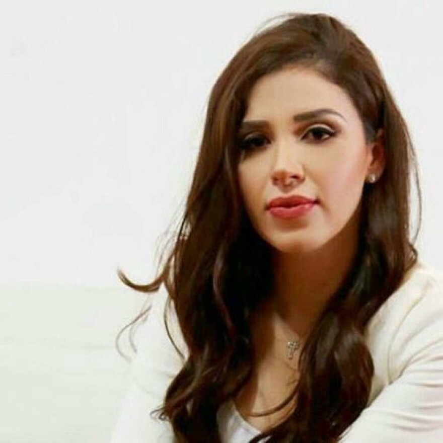 el_chapo_s_wife__mulher_de_el_chapo.jpg