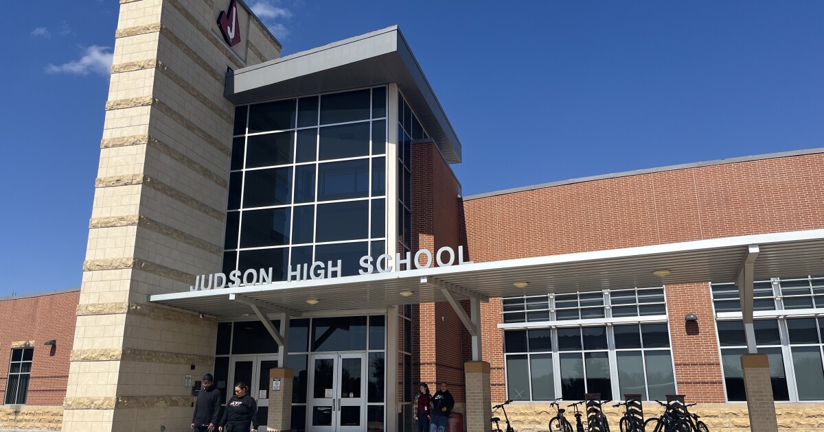 High school students prepare for the San Antonio Agricultural Mechanics Show