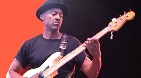 Marcus Miller performing during The Thunder Tour, Stockholm 2009