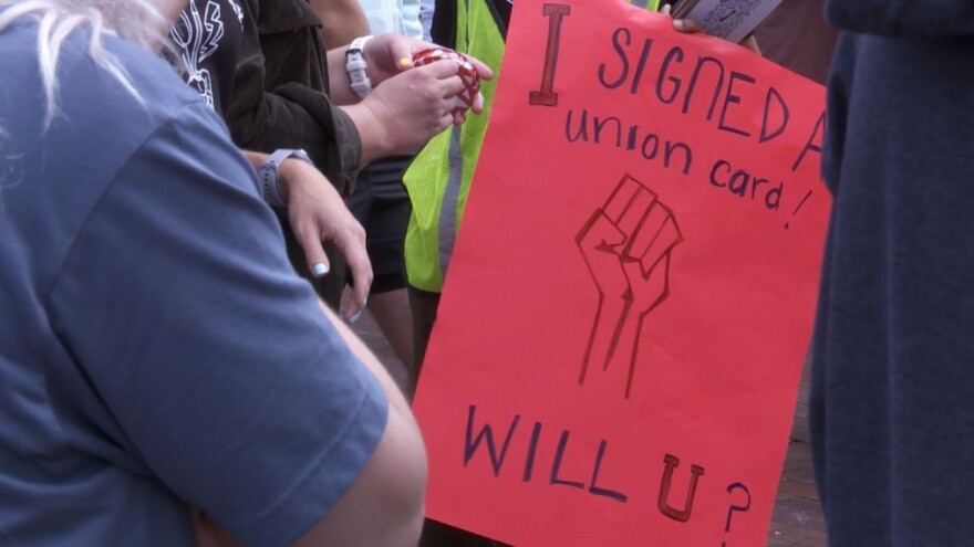 The Indiana Graduate Workers Coalition held a rally Thursday, asking graduate workers to sign union cards.