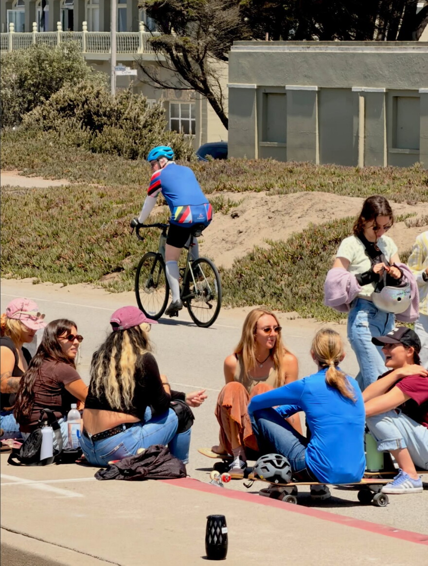 SF Women's Skate Group attendees take a break from the day's activities