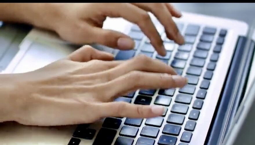 computer_hands.jpg