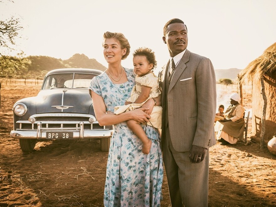 Ruth (Rosamund Pike) and Seretse Khama (David Oyelowo) in <em>A United Kingdom</em>.