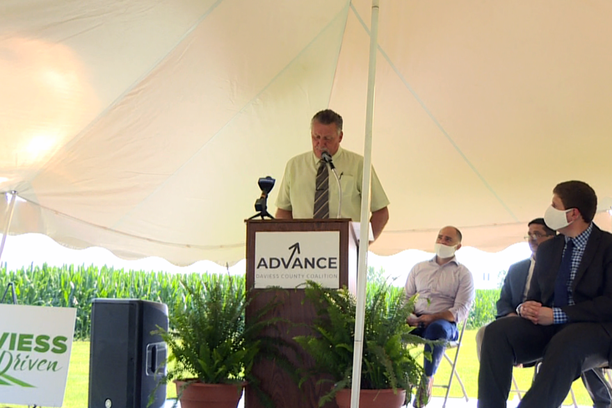 Multiple local officials, including Washington, IN mayor David Rhoads (D), spoke in support of the highway.