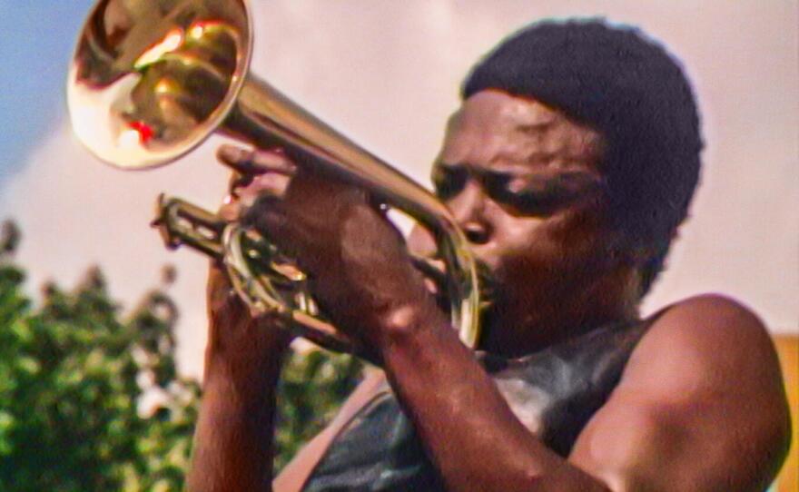 South African musician Hugh Masekela joined African American performers in the 3rd edition of the Harlem Cultural Festival's celebration of Black creativity and international solidarity.