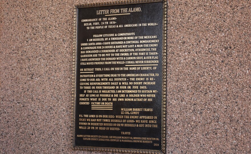 “Victory or Death” Alamo Letter Plaque located inside the Southwest Entrance of the Taylor County Courthouse. Photo by Allison Diaz.