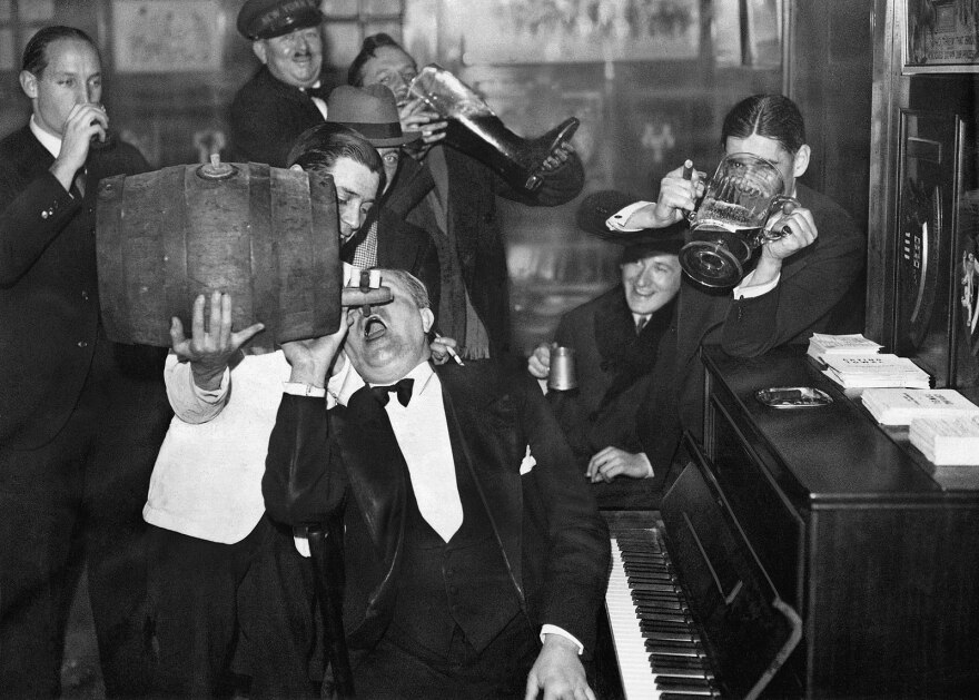 Americans in Paris celebrated the end of Prohibition in a “real two-fisted manner”, in 1933.