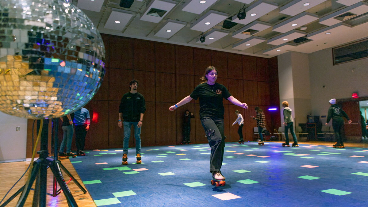 SIU Carbondale's spring 2024 enrollment rises - Vimarsana News