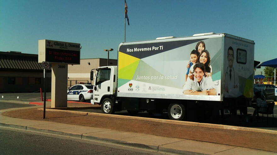 Mobile unit vehicle